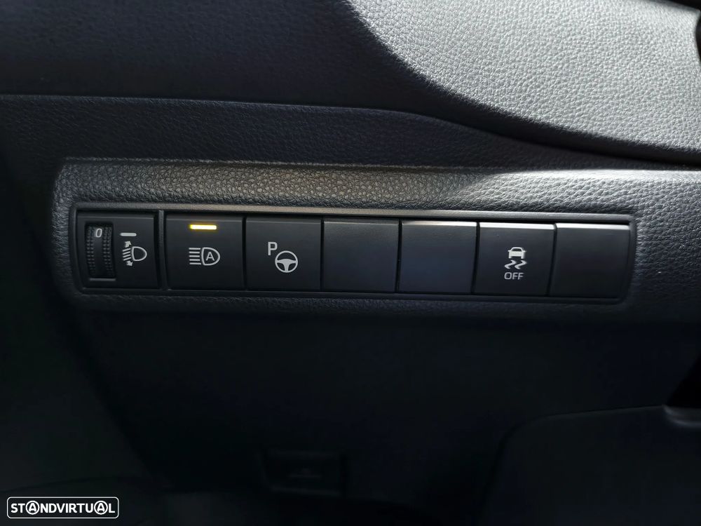 Toyota Corolla Touring Sports 1.8 Hybrid Exclusive - 28