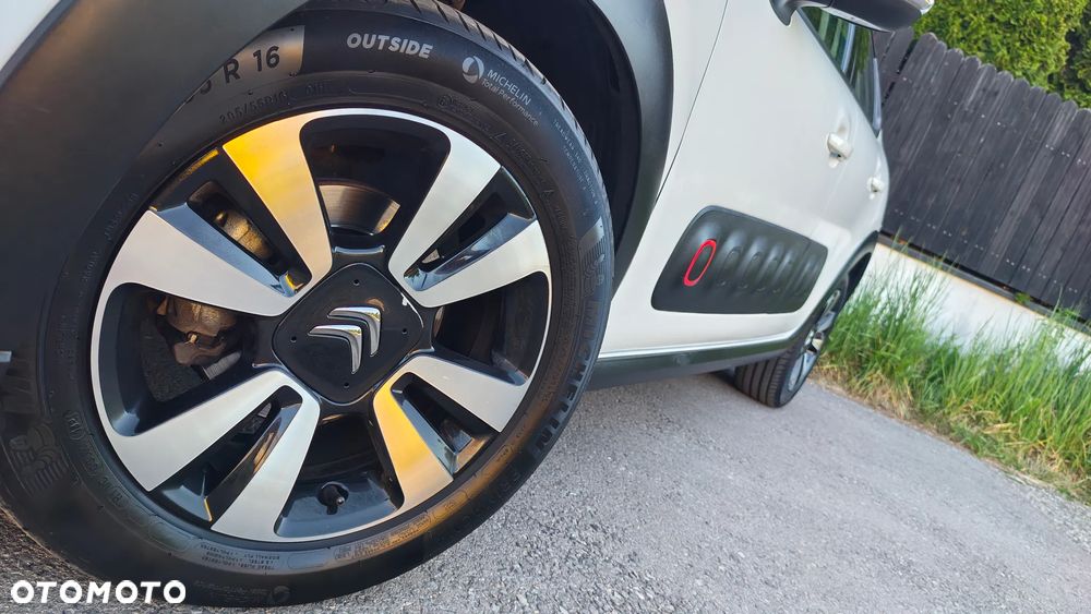 Citroën C3 Pure Tech 110 S&S EAT6 SHINE - 12