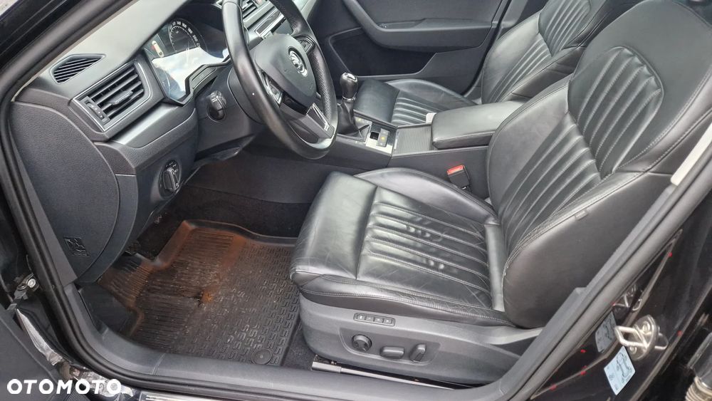 Skoda Superb 1.6 TDI GreenLine - 24