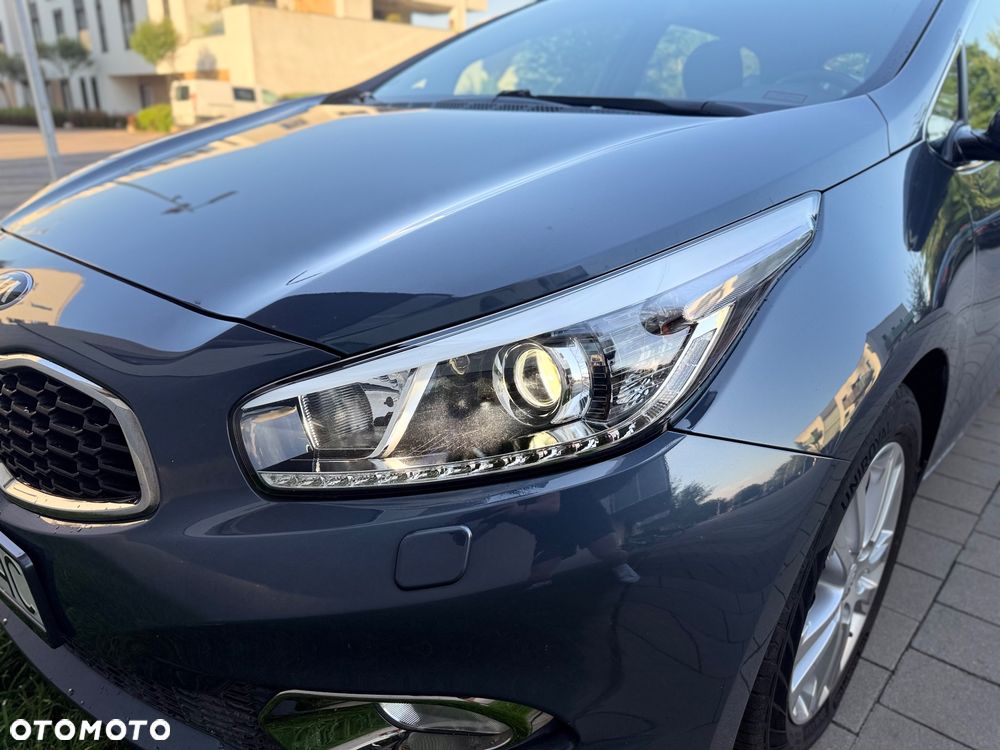 Kia Ceed - 15