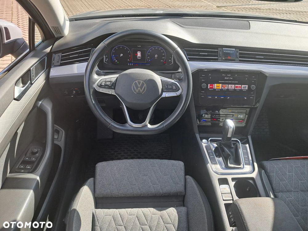 Volkswagen Passat 1.5 TSI ACT mHEV Style DSG - 10