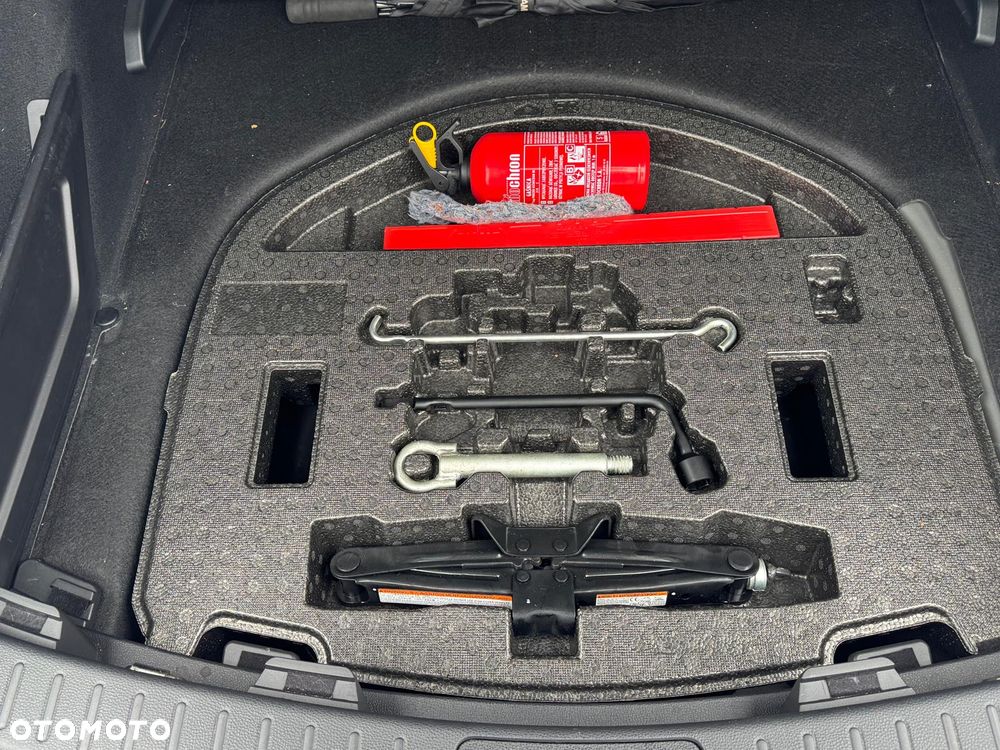 Toyota Corolla 1.8 Hybrid Comfort - 9