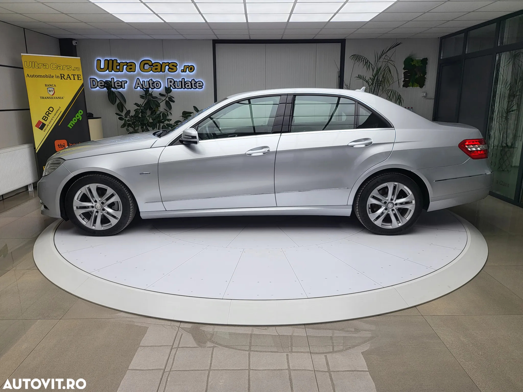 Mercedes-Benz E 200 CDI DPF BlueEFFICIENCY 7G-TRONIC Avantgarde - 3