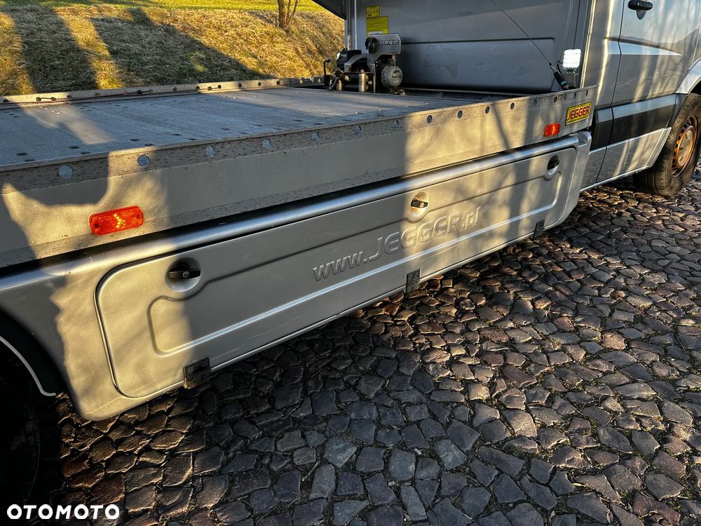 Mercedes-Benz SPRINTER - 7