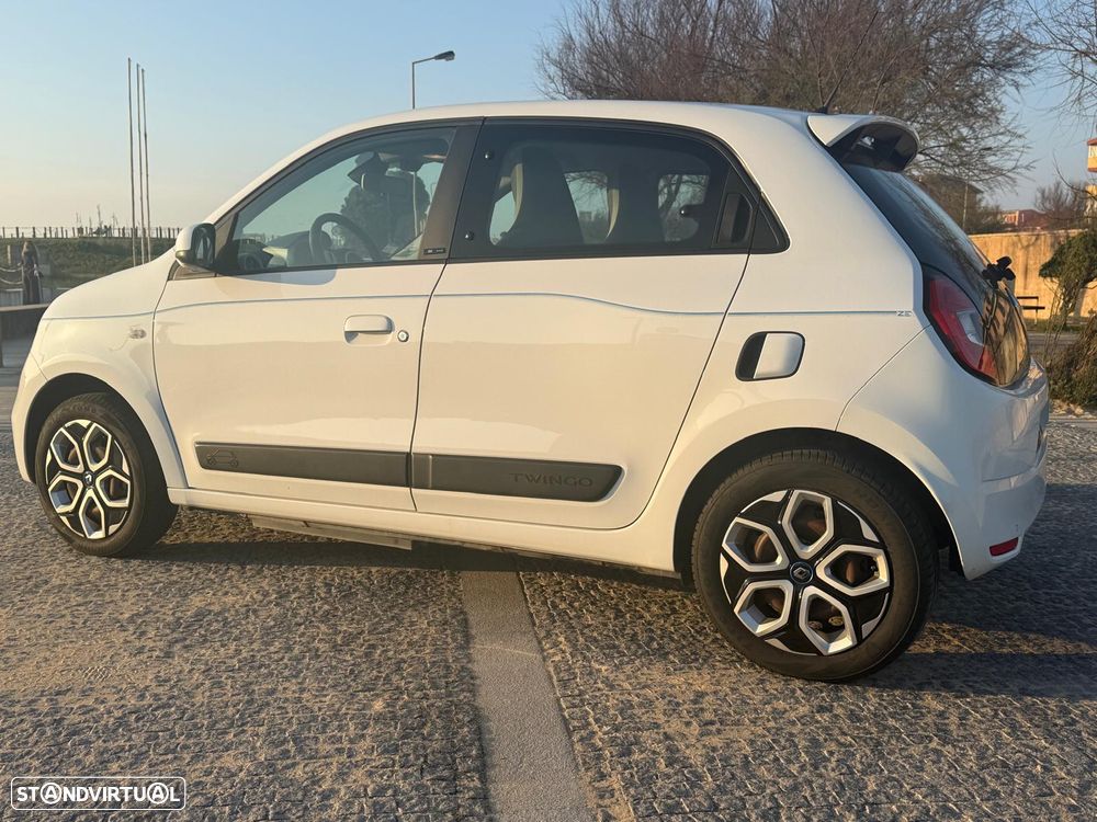 Renault Twingo Z.E. 22 Zen - 9