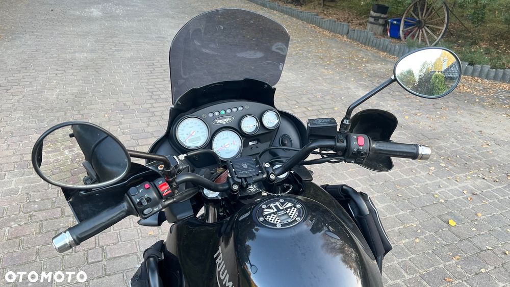 Triumph Tiger - 11