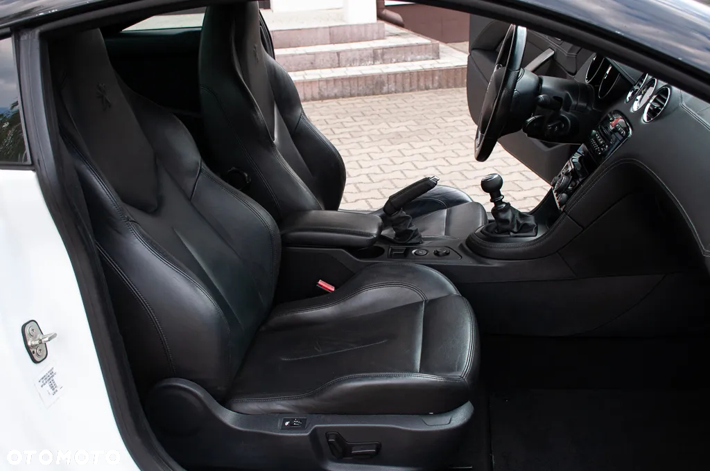 Peugeot RCZ 1.6 155 THP Onyx - 19