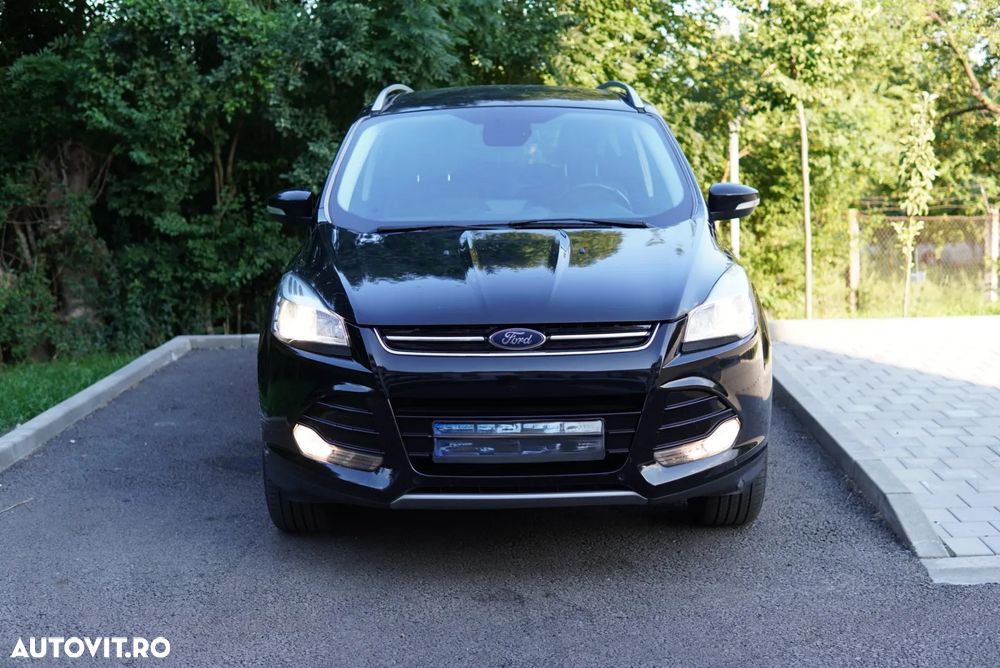 Ford Kuga 2.0 TDCi Powershift 4WD Titanium - 5
