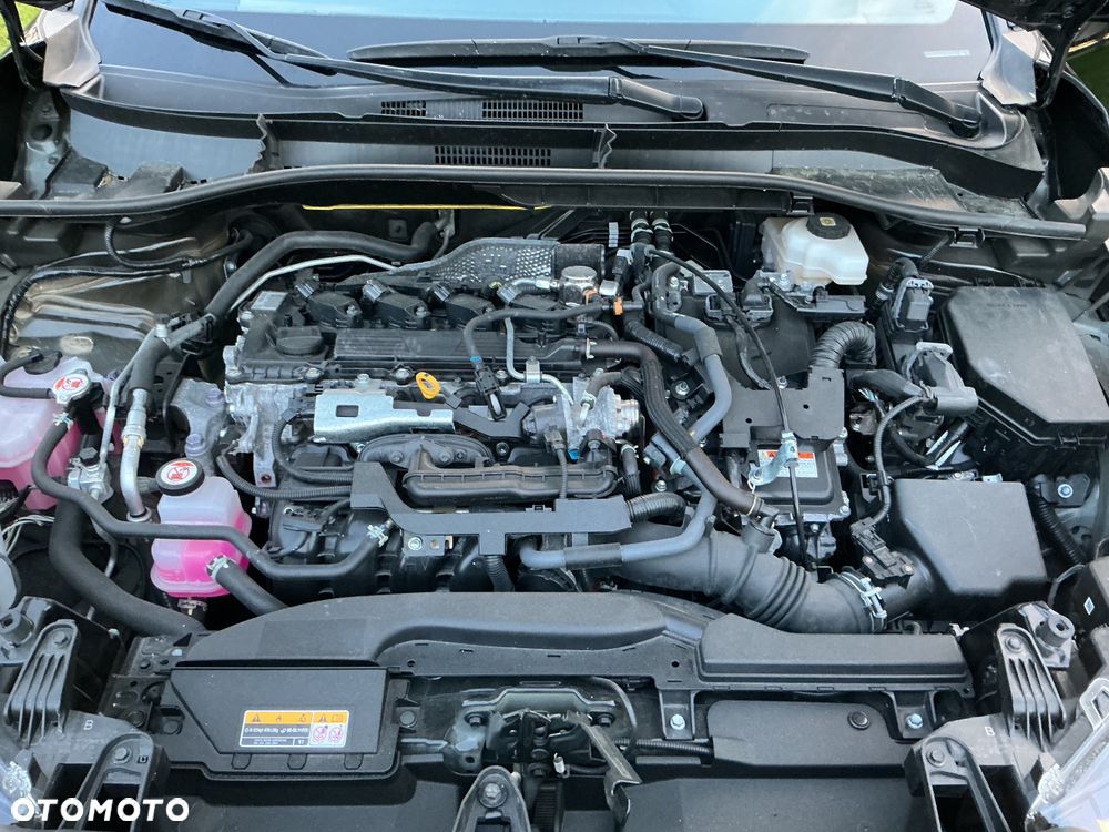 Toyota Corolla Cross 2.0 Hybrid Style AWD - 18