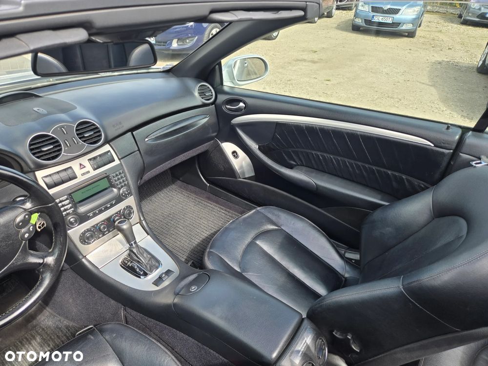 Mercedes-Benz CLK - 15