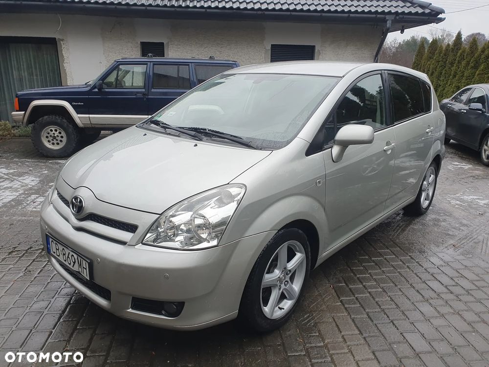 Toyota Corolla Verso 1.8 Sol 7os - 1