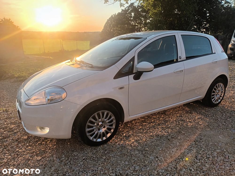 Fiat Punto 2012 - 16