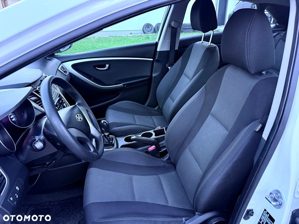 Hyundai i30 1.4 Family - 7
