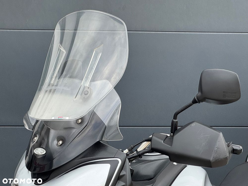 Suzuki V-STROM - 23