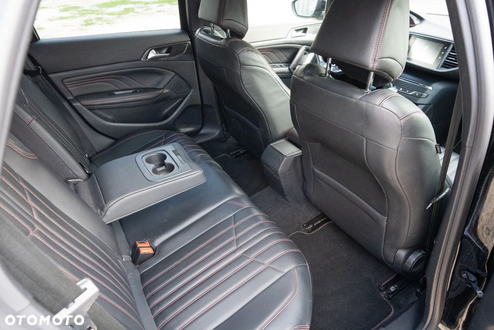 Peugeot 308 SW BlueHDi 150 Automatik Stop & Start Allure - 10