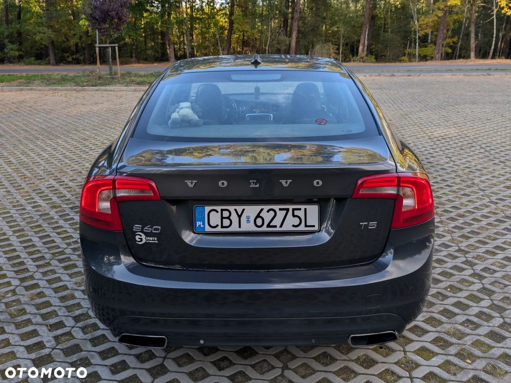 Volvo S60 - 9