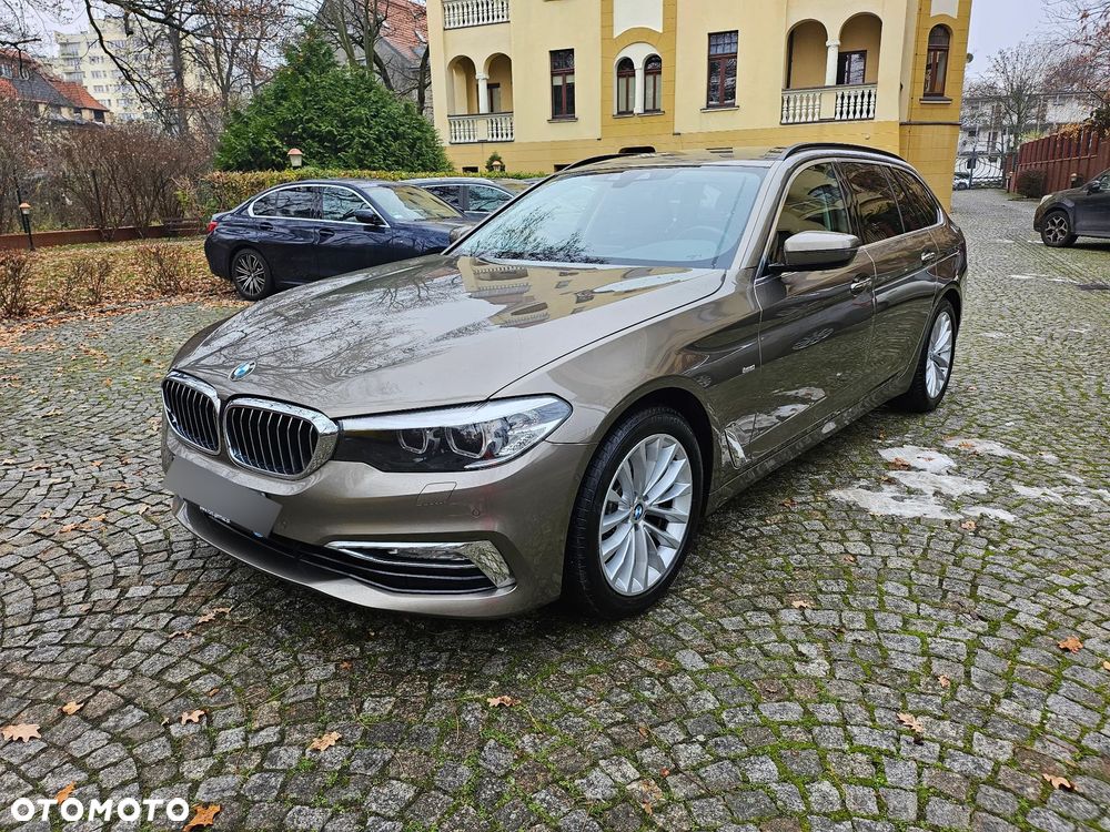 BMW Seria 5 520d xDrive Luxury Line - 3