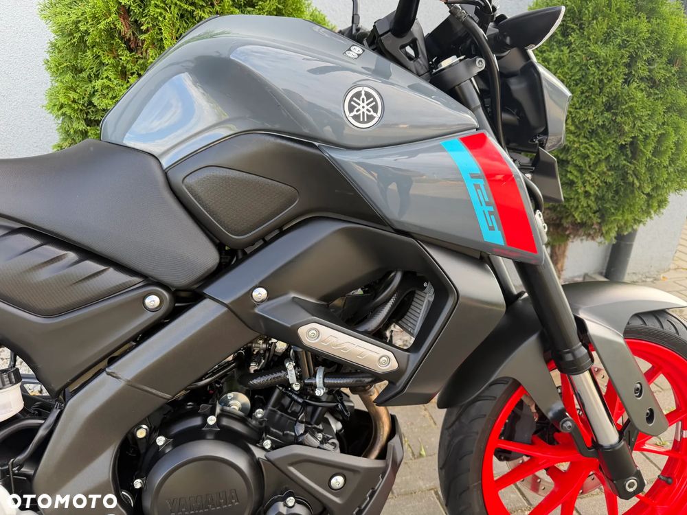 Yamaha MT - 17