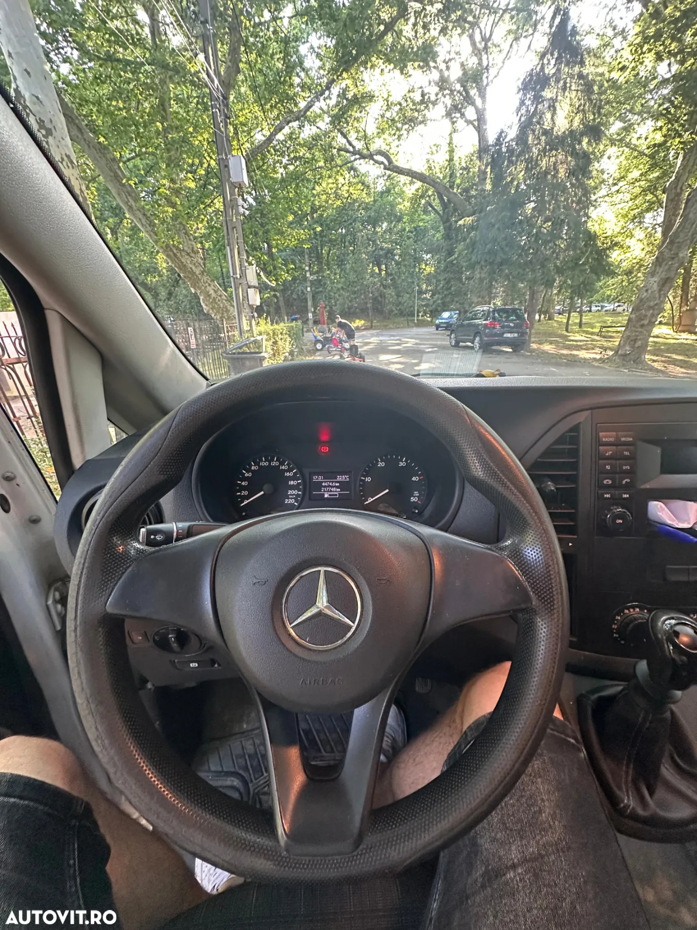 Mercedes-Benz Vito - 11