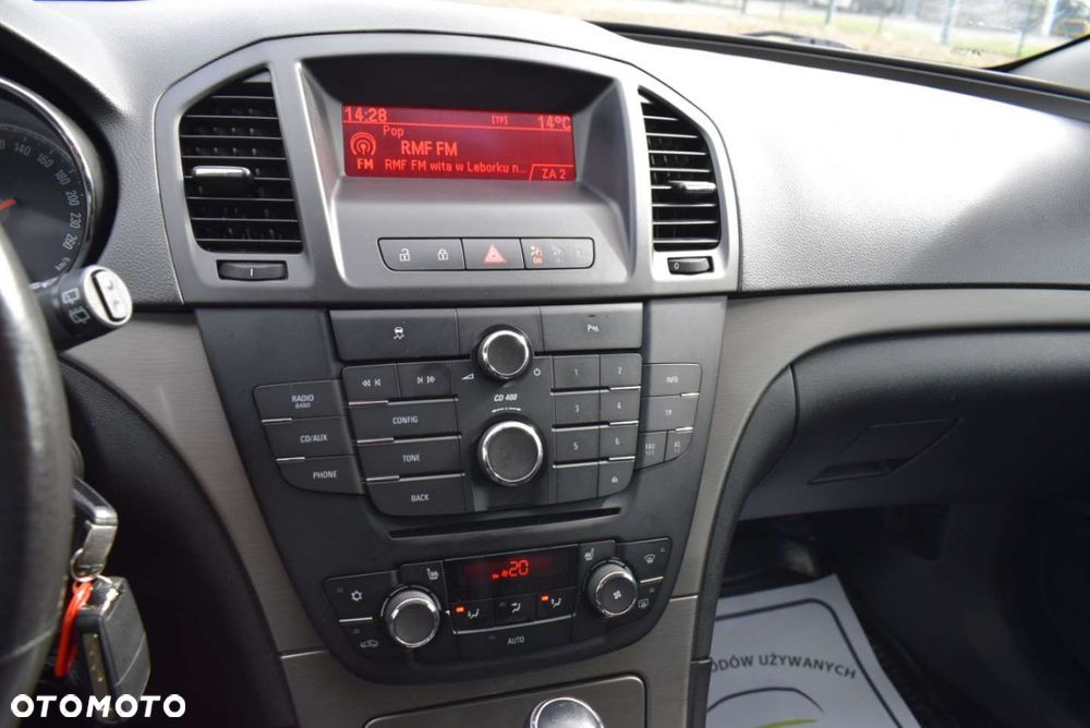 Opel Insignia - 30