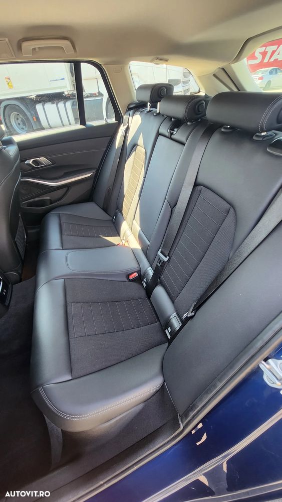 BMW Seria 3 320d xDrive AT MHEV - 17