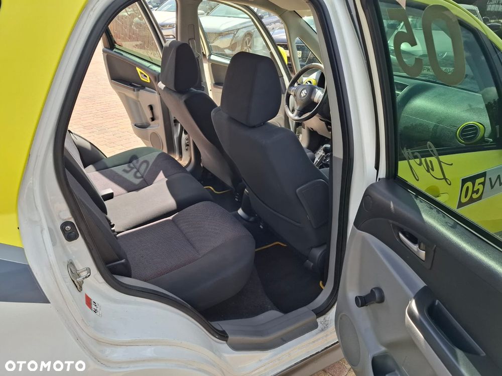 Suzuki SX4 1.9 DDiS DPF 4x2 Comfort - 14