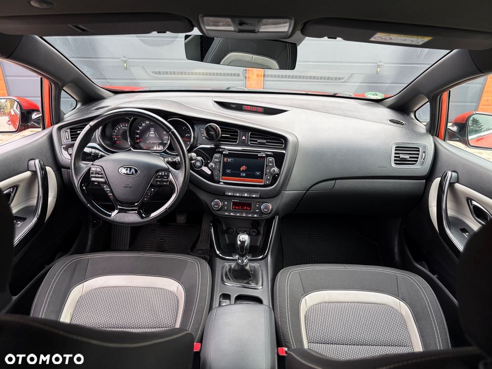 Kia Ceed 1.6 GDI Vision - 21