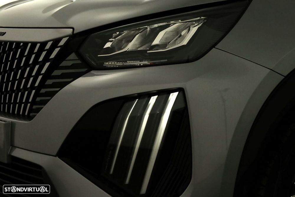 Peugeot 2008 1.2 PureTech Allure - 6