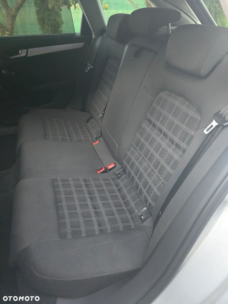 Audi A4 Avant - 17