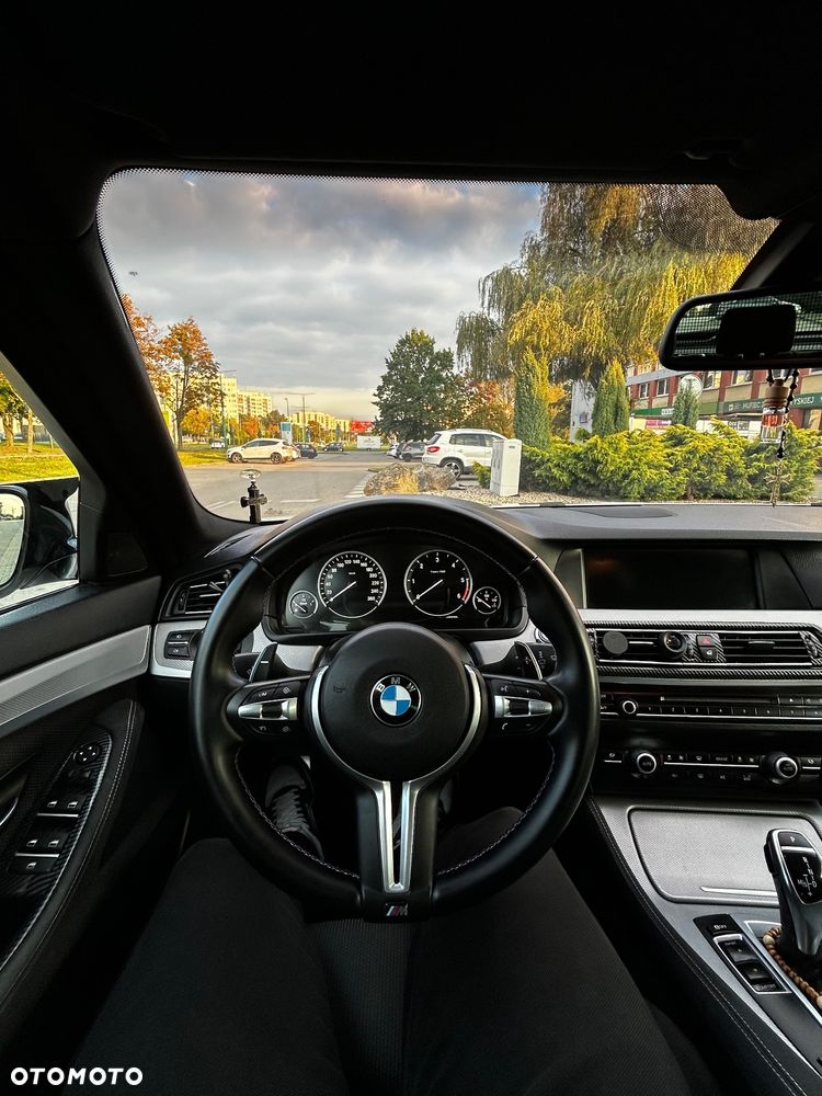 BMW Seria 5 530d Touring - 23