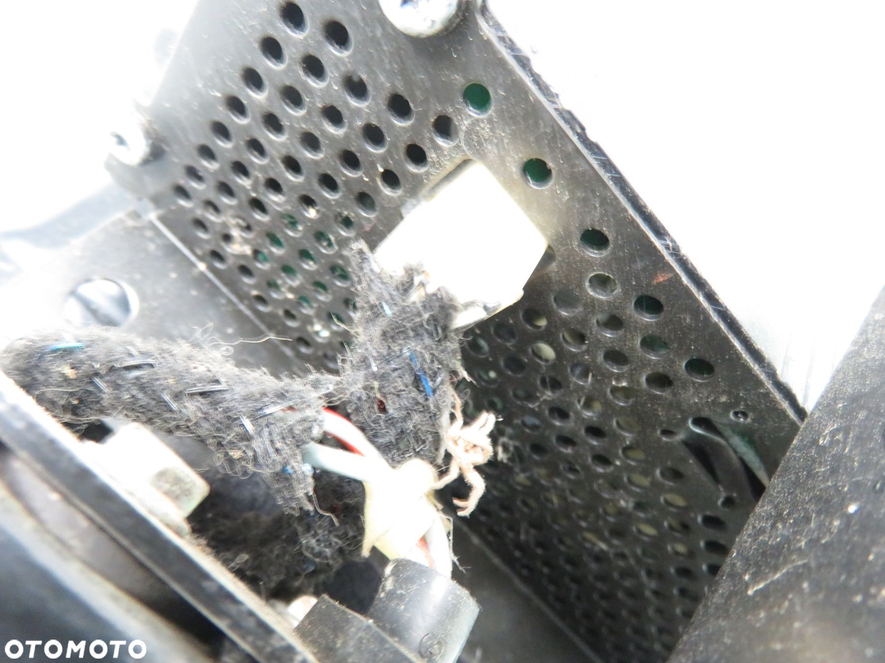 SUBWOOFER WZMACNIACZ BOSE AUDI A6 C5 4B9035382A - 2