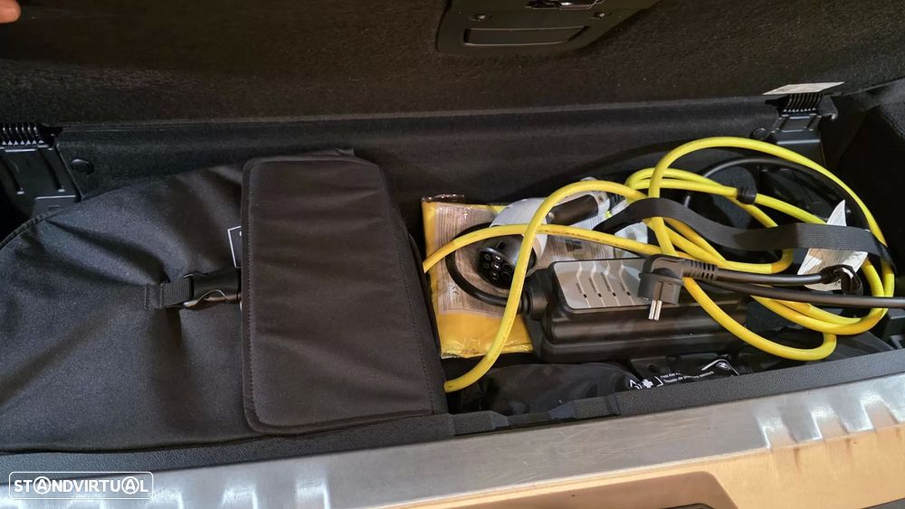 BMW 330 e Touring Corporate Edition Auto - 22