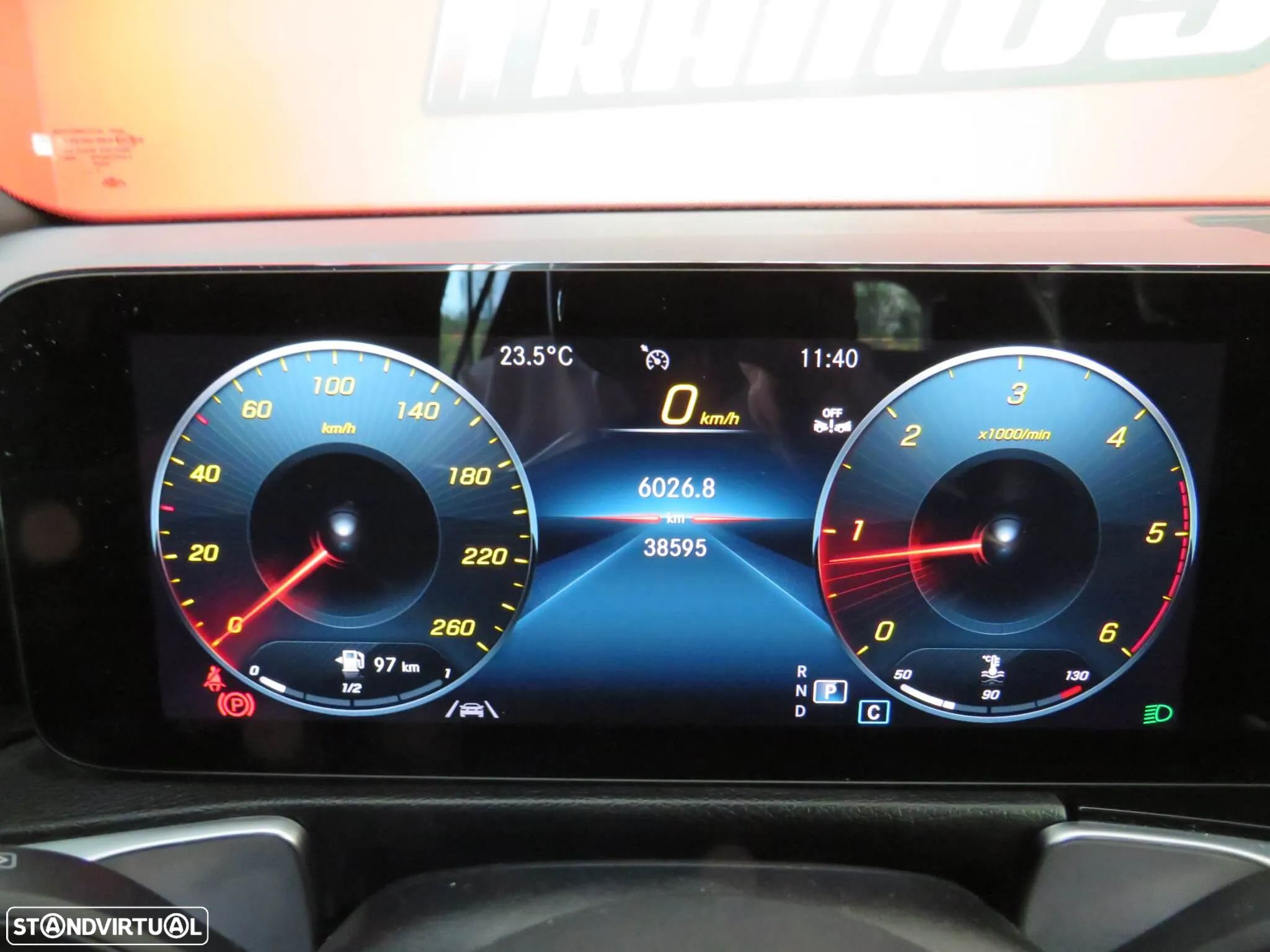 Mercedes-Benz GLB 200 d AMG Line - 20