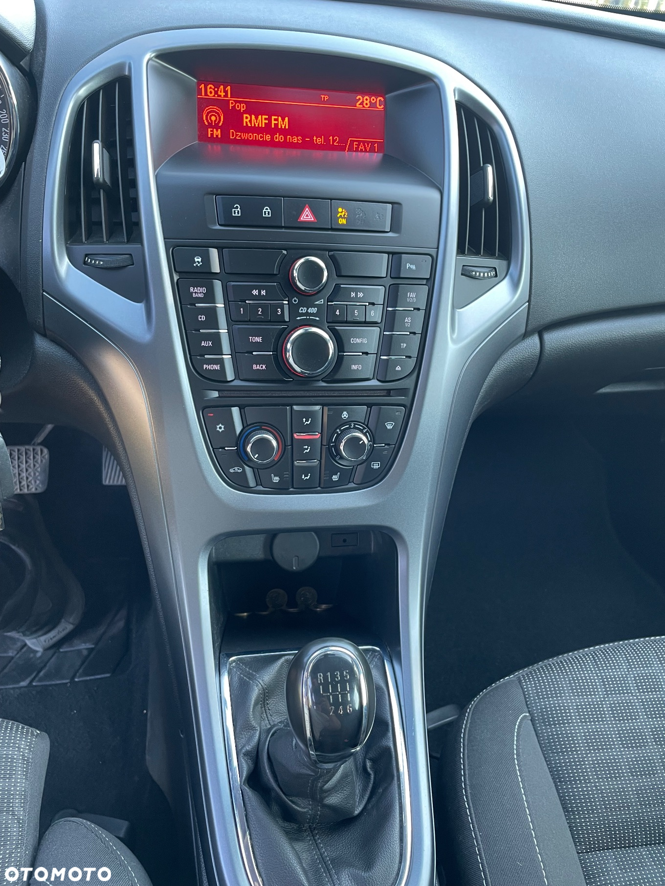 Opel Astra GTC 1.4 Turbo - 8