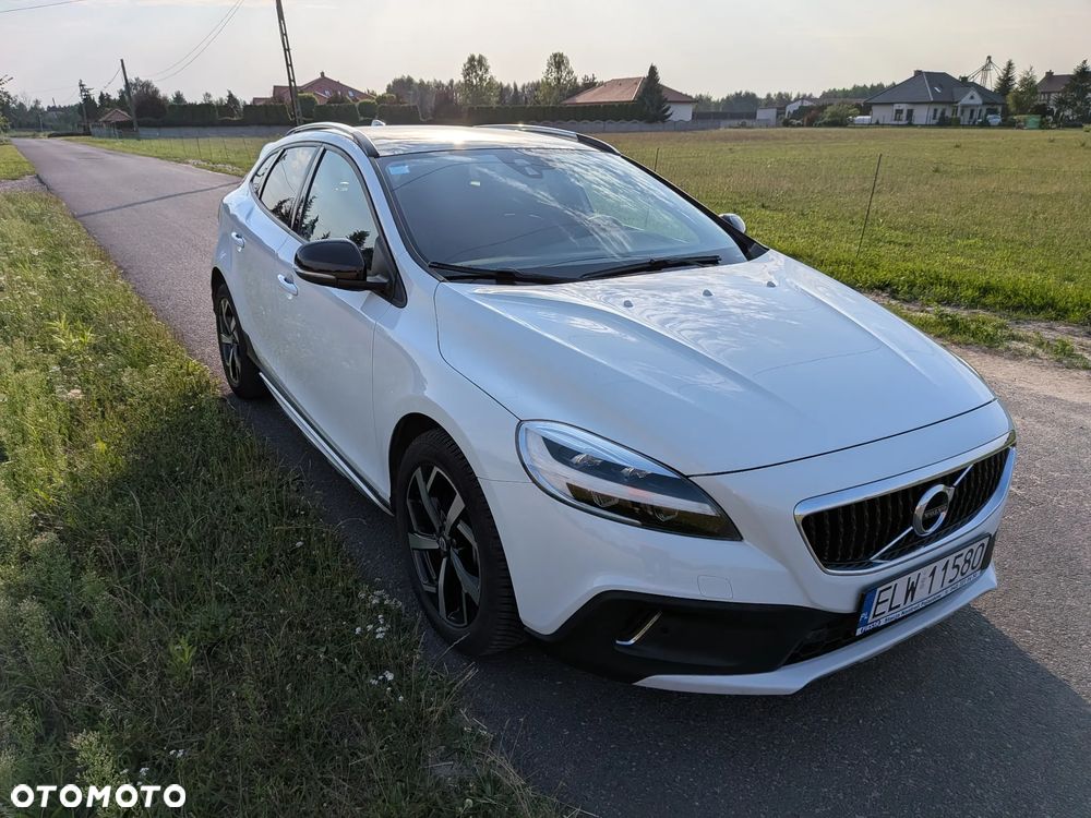 Volvo V40 Cross Country - 2