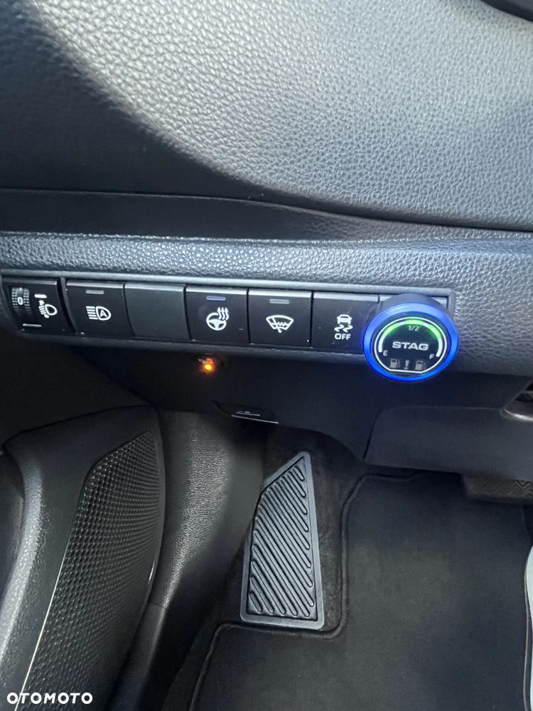 Suzuki Swace 1.8 Hybrid Premium Plus CVT - 23