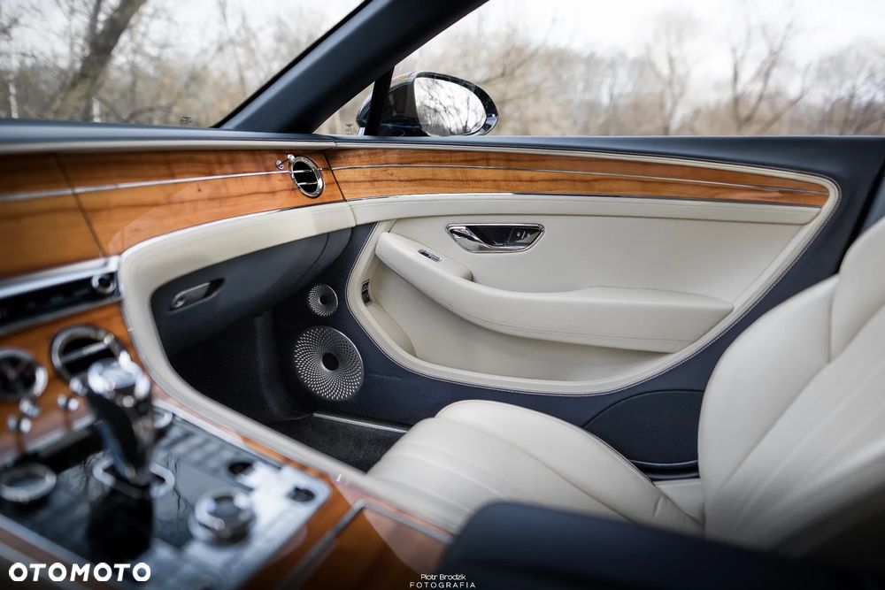 Bentley Continental GT - 23