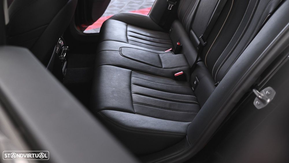 BMW 520 d Pack Desportivo M Auto - 49