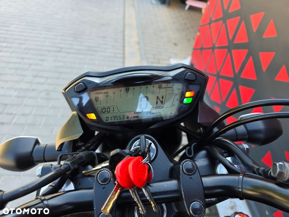 Suzuki SV - 19