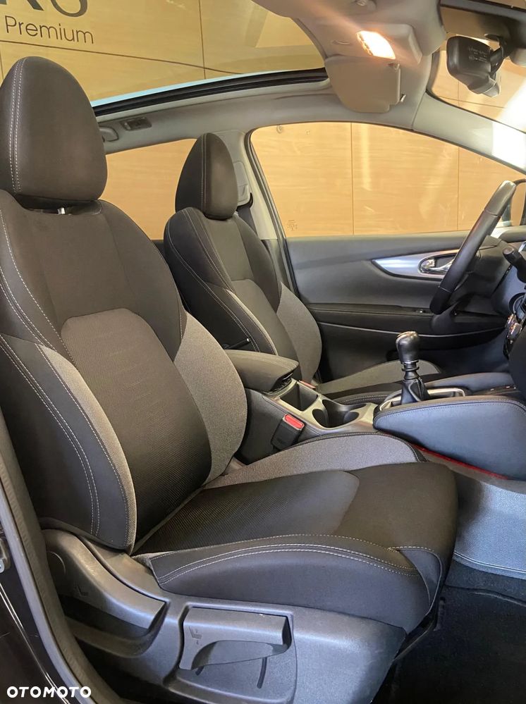 Nissan Qashqai 1.6 DIG-T N-Connecta - 12