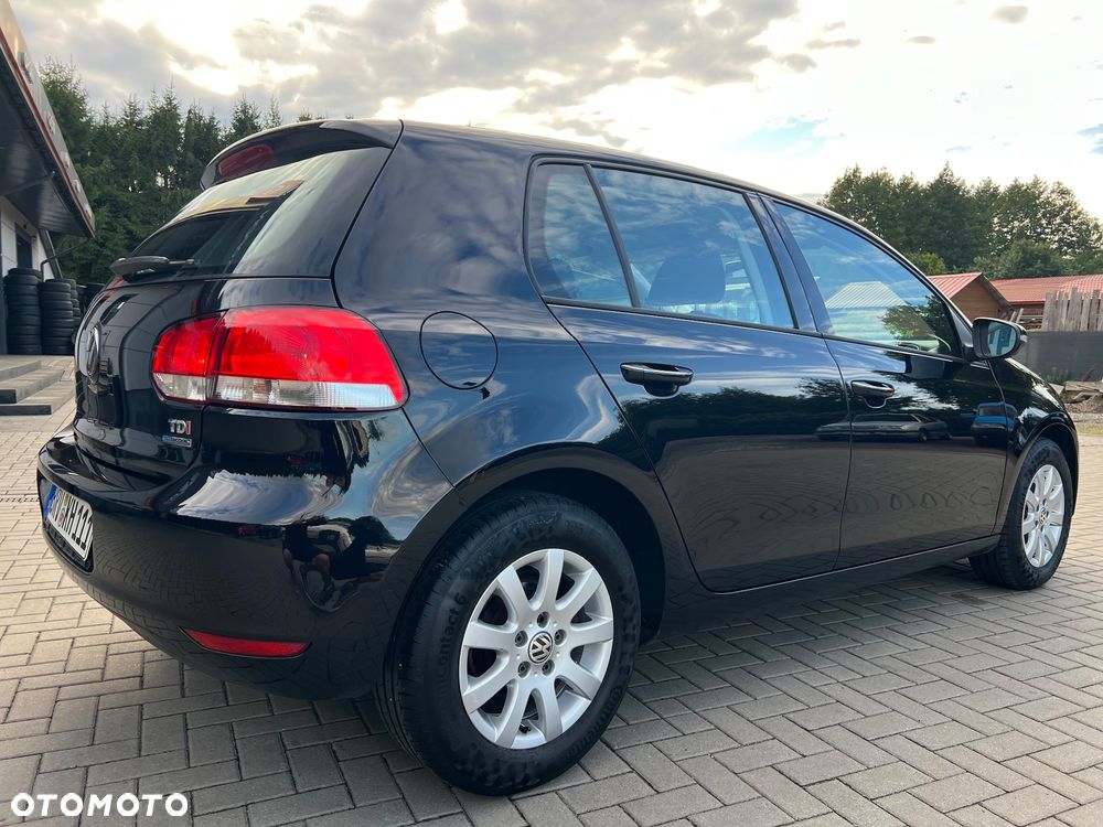 Volkswagen Golf 1.6 TDI DPF BlueMotion - 23