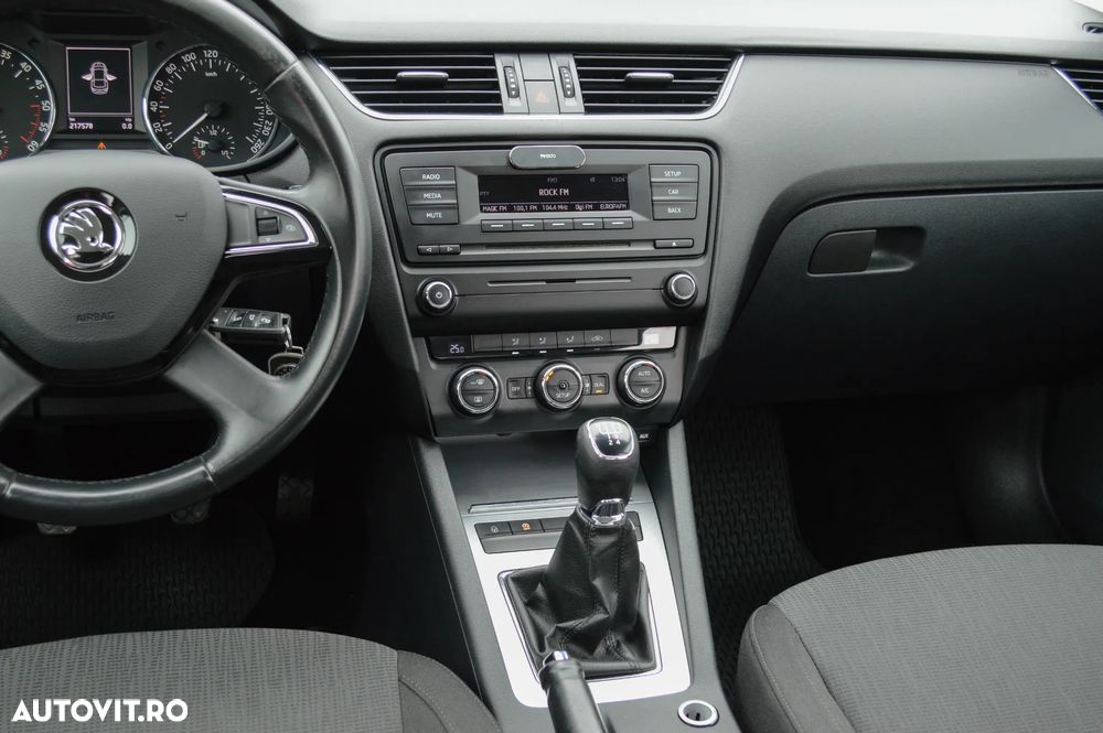 Skoda Octavia 1.6 TDI Ambiente - 31