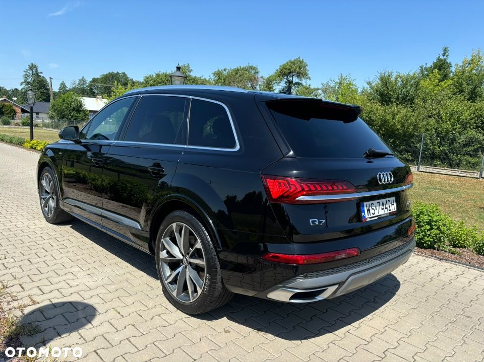 Audi Q7 55 TFSI mHEV Quattro S Line Tiptr - 3