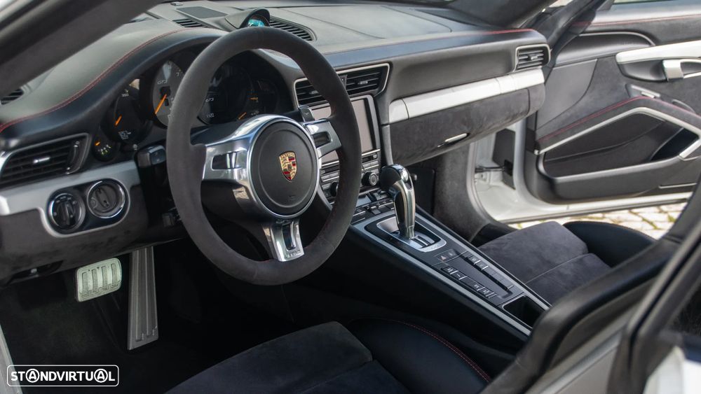 Porsche 911 (991) GT3 - 6
