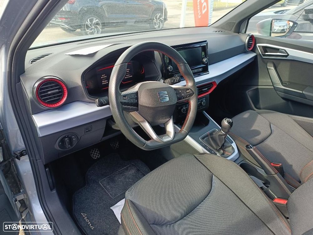 SEAT Arona 1.0 TSI FR - 6