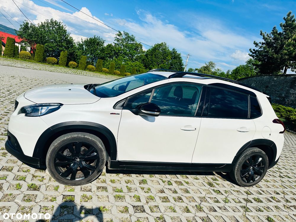 Peugeot 2008 1.2 Pure Tech GPF Allure S&S EAT6 - 4