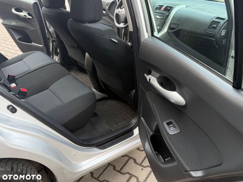 Toyota Auris 1.33 VVT-i Life - 22
