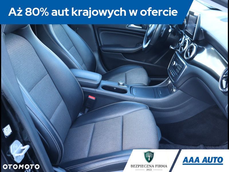 Mercedes-Benz CLA - 10