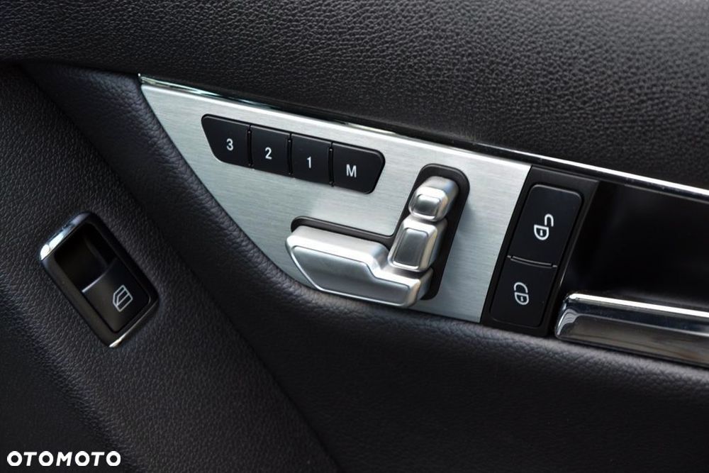 Mercedes-Benz Klasa C 200 Kompressor Avantgarde - 33