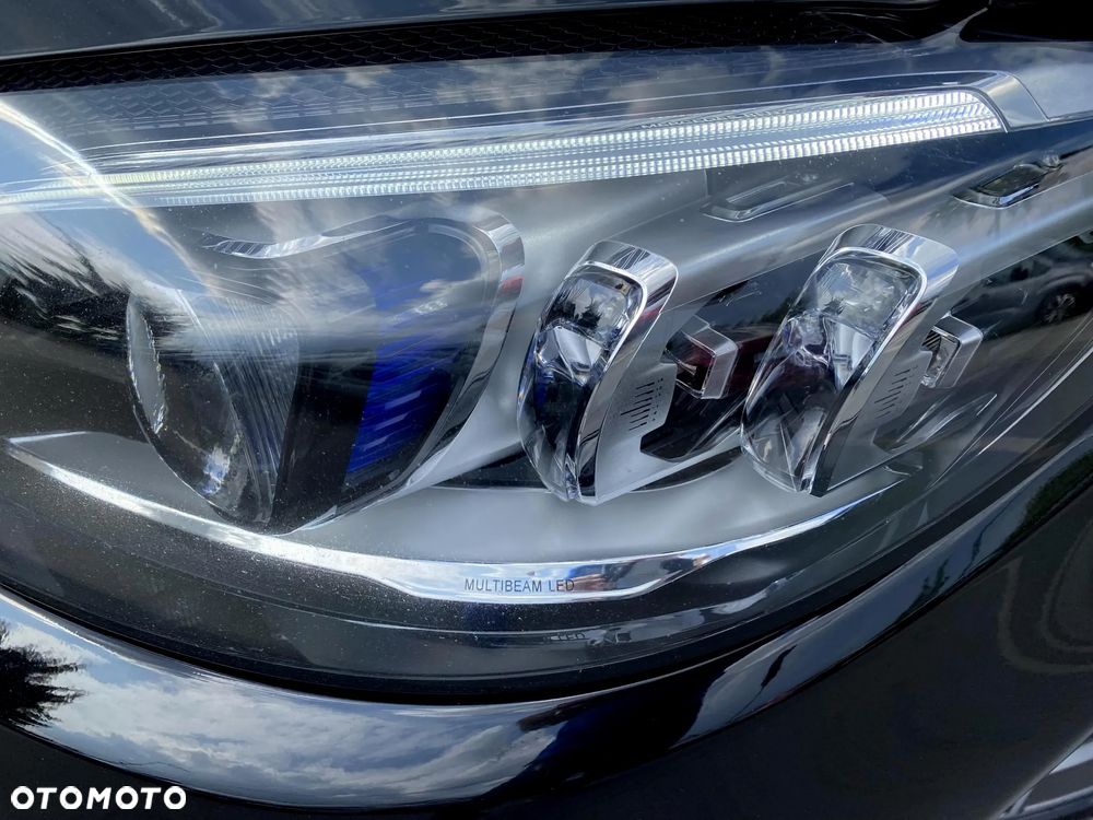 Mercedes-Benz Klasa C 200 4Matic 9G-TRONIC - 16